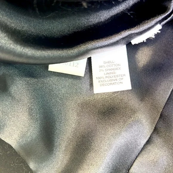 Ann Taylor - Black Velvet 2 Button and 2 Pocket Blazer Size 2 Petite
